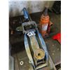 Image 1 : 2 ton floor jack and 4 ton bottle jack