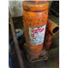 Image 2 : 2 ton floor jack and 4 ton bottle jack