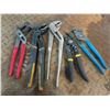 Image 1 : assorted pliers