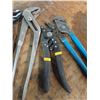 Image 3 : assorted pliers