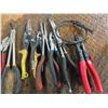 Image 2 : assorted pliers