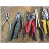 Image 3 : assorted pliers
