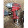 Image 2 : 1/4", 3/8" and 1/2" air impacts and ratchet