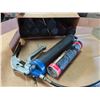 Image 1 : grease gun and 10 grease tubes