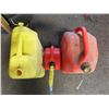 Image 2 : 3 jerry cans