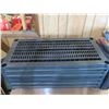 Image 2 : Plastic shop shelf - 36"x18"x approx. 72"H