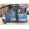 Image 1 : 12V portable air compressor