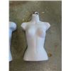Image 3 : 2 hanging shirt mannequins - male and female