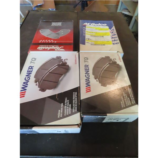 NIB 4 assorted brake pad sets