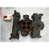 Image 1 : Ford Y block EGB-9425-B 4BBL intake manifold