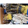 Image 5 : lot of work gloves and kunys tool pouches / belts