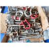 Image 1 : lot of ancor bolts and clevace