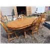Image 1 : oak table in great condition claw foot legs and 2 table leafs includes 4 chairs