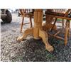 Image 7 : oak table in great condition claw foot legs and 2 table leafs includes 4 chairs