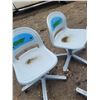Image 1 : 2 spare bowling chairs