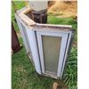 Image 4 : bay window 53 x 39.25 x 17