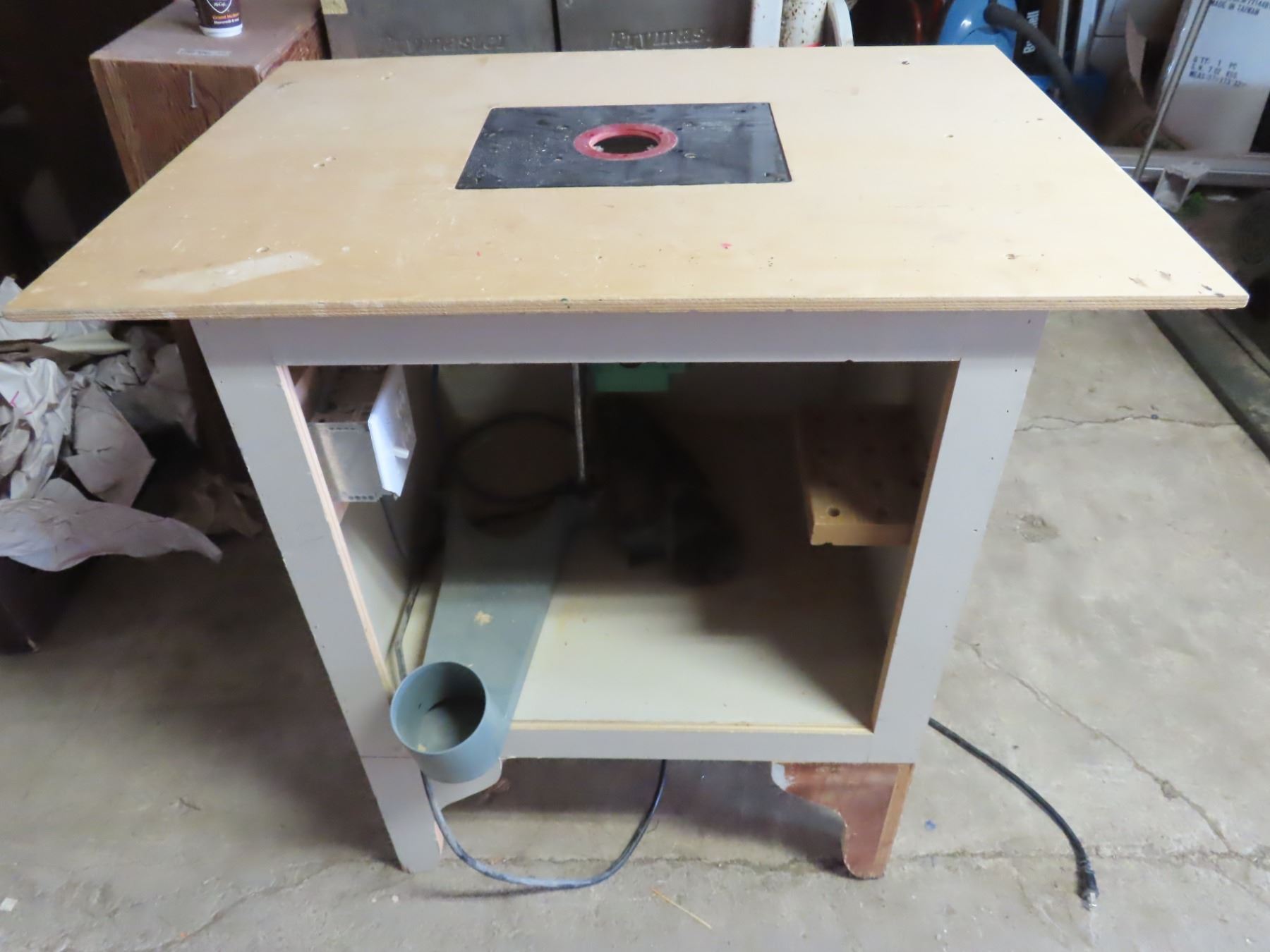 ROUTER TABLE 36X26X36 tall with hitachi router - Schmalz Auctions
