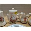 Image 3 : Saskatchewan collectibles - Nokomis, SK napkin holder and creamer, JS Ceramics, Wynyard, SK - Carrot