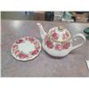 Image 1 : Royal Albert "Old English Rose" pattern tea pot & hot plate