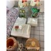 Image 2 : MISC LOT CRAFTING FIGURINES SHELLS ETC