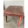 Image 2 : VINTAGE FOOT STOOL