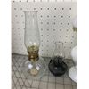Image 4 : VINTAGE LOT OF MINI OIL LAMPS