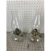 Image 2 : PAIR OF OIL LAMPS