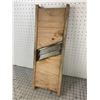 Image 2 : ANTIQUE CABBAGE SLICER