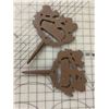 Image 2 : VINTAGE CAST IRON SQUIRREL CROSSING STAKE SIGNS