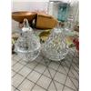 Image 2 : VINTAGE AND ANTIQUE MISC LOT CRANK PENCIL SHARPENER JARS ETC
