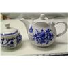 Image 2 : "Royal Oak" teapot and sugar bowl