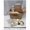 Image 1 : Christmas tree glass balls and bows