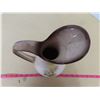 Image 2 : Brown trim pitcher-daisy and wheat