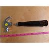Image 4 : Avon hammer+ cologne inside