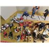 Image 2 : random loose sports figures