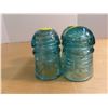 Image 2 : 4 insulators - blue