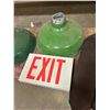 Image 3 : Petro Canada jacket, 2 Service station lights and exit light