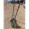Image 5 : yardworks push mower great shape