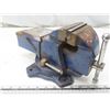 Image 3 : bench vise 4" and 3.5x3.5" anvil swivel base