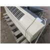 Image 2 : Amana Zoneline 2100 AC/heater unit