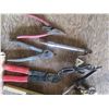 Image 2 : lot of assorted tools