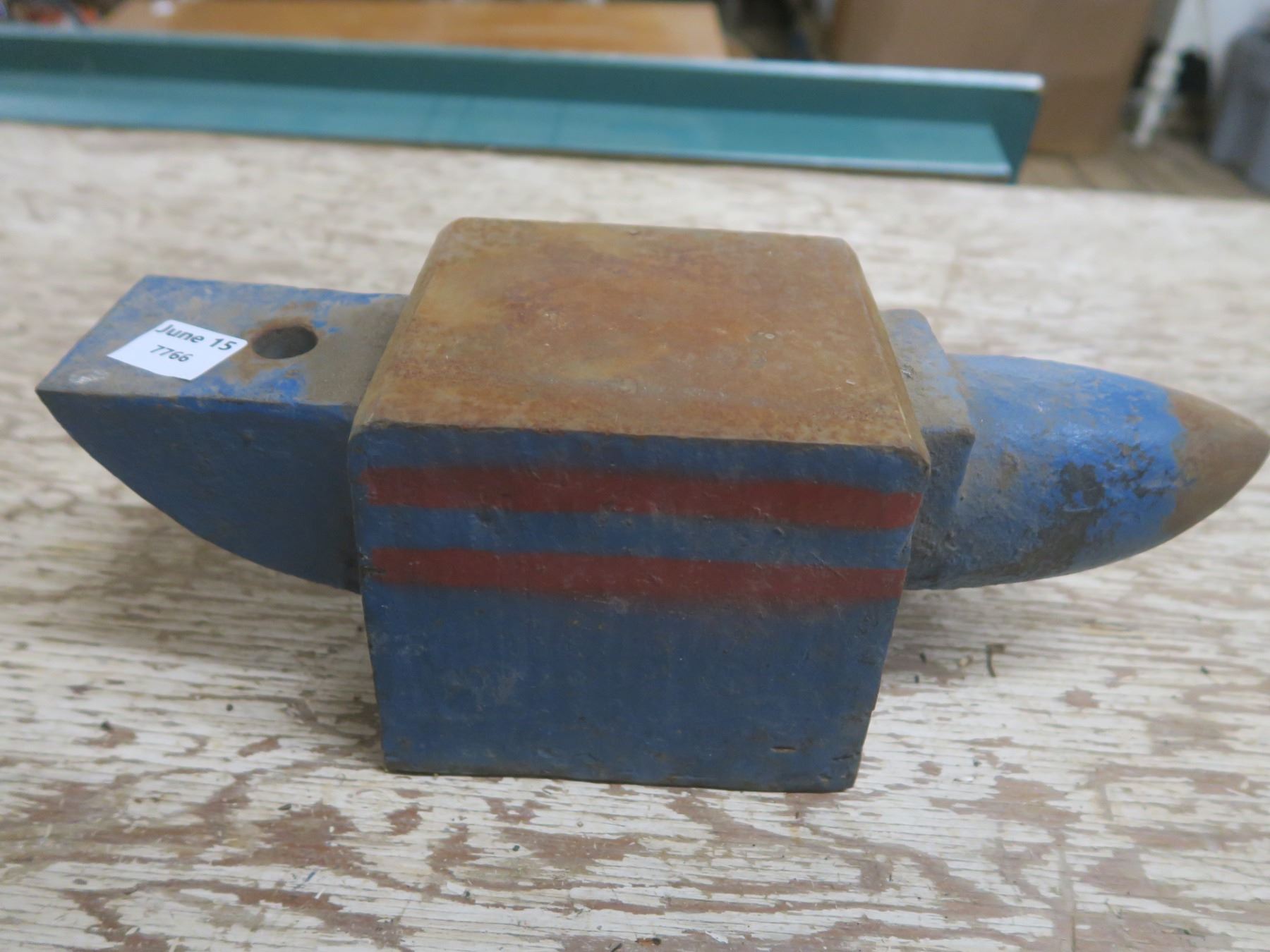 Anvil M small anvil - Schmalz Auctions