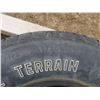 Image 4 : Motomaster Total Terrain tire - 245/70R16