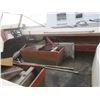 Image 11 : 20ft fibreglass boat with 165HP inboard motor - was running 2 years ago