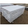 Image 1 : 294pc 7' 2x4 #2 grade or better SPF lumber