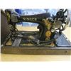 Image 2 : antique Singer sewing machine - no key