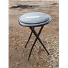 Image 1 : folding stool