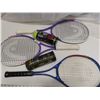 Image 2 : 3 tennis rackets and balls