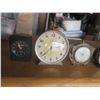 Image 2 : vintage alarm clocks