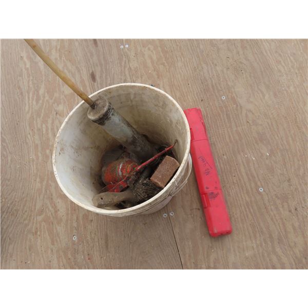 oil dropper brush , torque wrench , fuel transfer pump